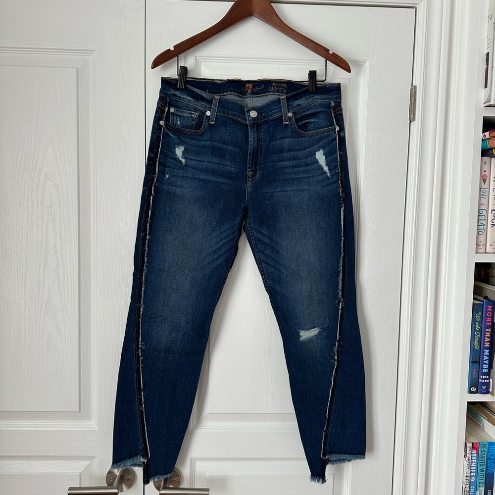 7 For All Mankind Ankle Cropped Jeans with Frayed Hem